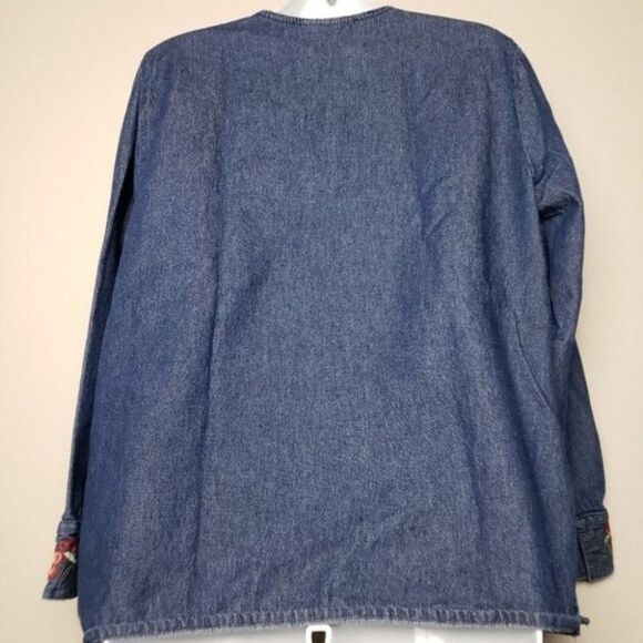 Blair embroidered button down denim shirt Medium - Picture 7 of 8